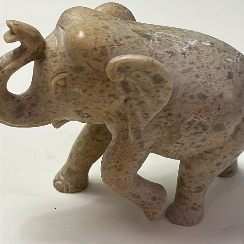 Small elephant carving.